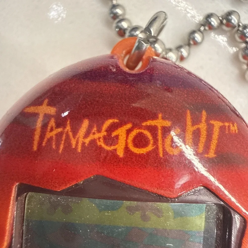 Tamagotchi Sunset Red Bandai 2017 Electronic Digital Pet Keychain - New Battery!